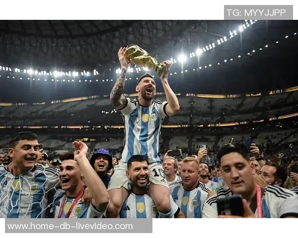 梅西足球先生荣耀之路:从天才少年到世界足球之巅的传奇旅程 梅西足球先生荣耀之路:从天才少年到世界足球之巅的传奇旅程