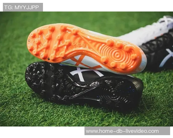 适合各类场地的AG足球鞋推荐助你提升球技与舒适度